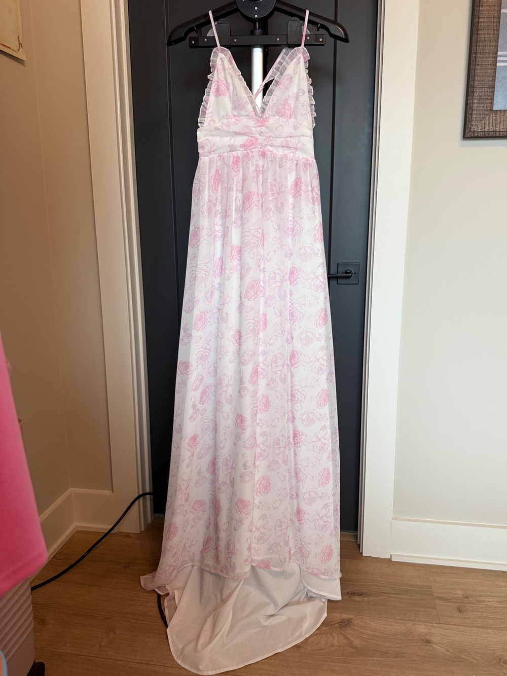 Amy Jane London Pink Floral Ruffle Maxi Dress – Small